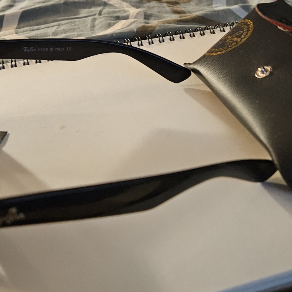 Sunglasses - Picture 3 of 3